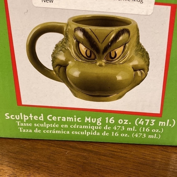NEW DR. SEUSS GRINCH SCULPTED CERAMIC MUG - Picture 3 of 9